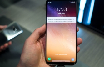 Galaxy S8 không chỉ sở hữu màn hình vô cực mà còn có cả hình nền vô cực