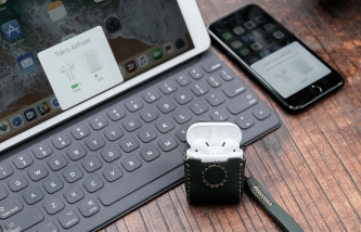 Airpods không chỉ là tai nghe, nó là công cụ giúp Apple bán nhiều iPhone hơn