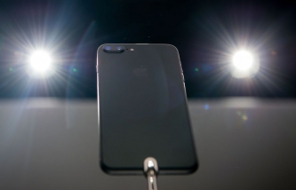 Chỉ cần iPhone 8 thành công, Foxconn sẽ trở thành 