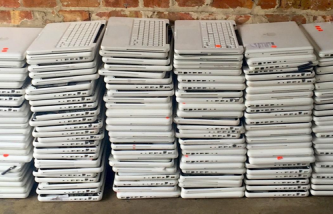 Apple ra văn bản buộc các xưởng tái chế phải phá vụn iPhone và MacBook ra, không cho phép họ lấy lại linh kiện cũ